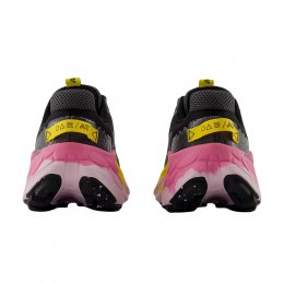 Incaltaminte New Balance Fresh Foam More Trail V3 Black/Ginger Lemon/Real Pink